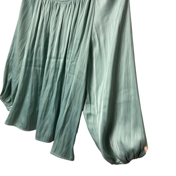 Ann Taylor Mint Green Silky Flowy Slimming 3/4 Sleeve Blouse Top, LP - Picture 2 of 6